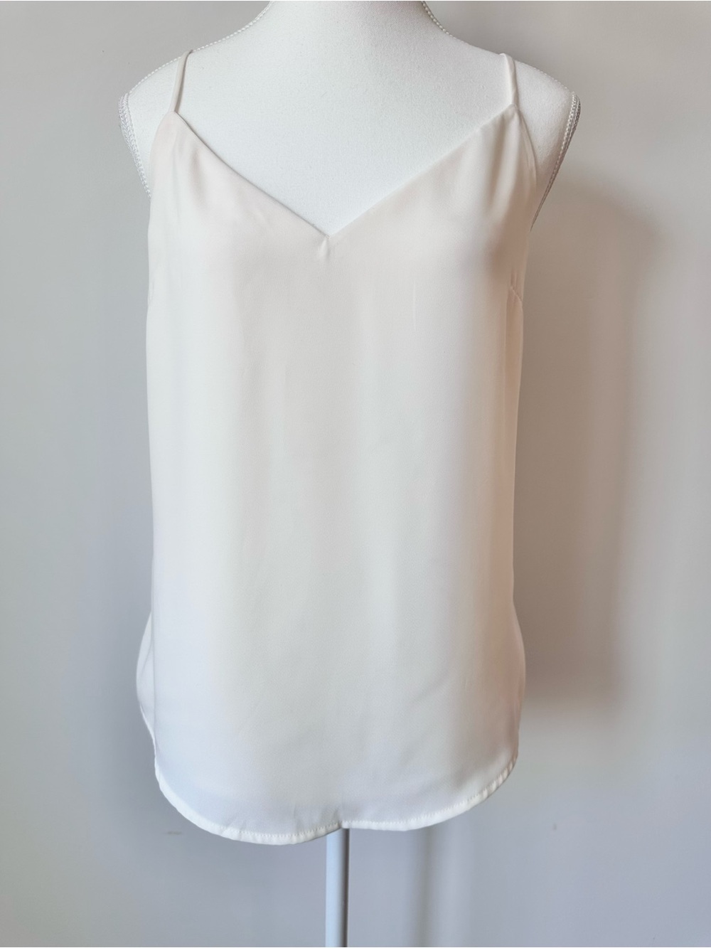 Cream Sleeveless Cami Top Minimalist V Neck Tank Top Adjustable Straps - M